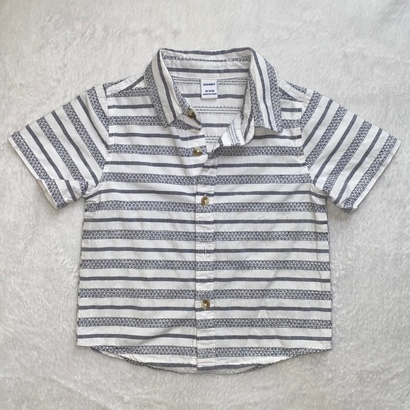 Gray outfit baby bundle (Carters & Old Navy) - Picture 2 of 10